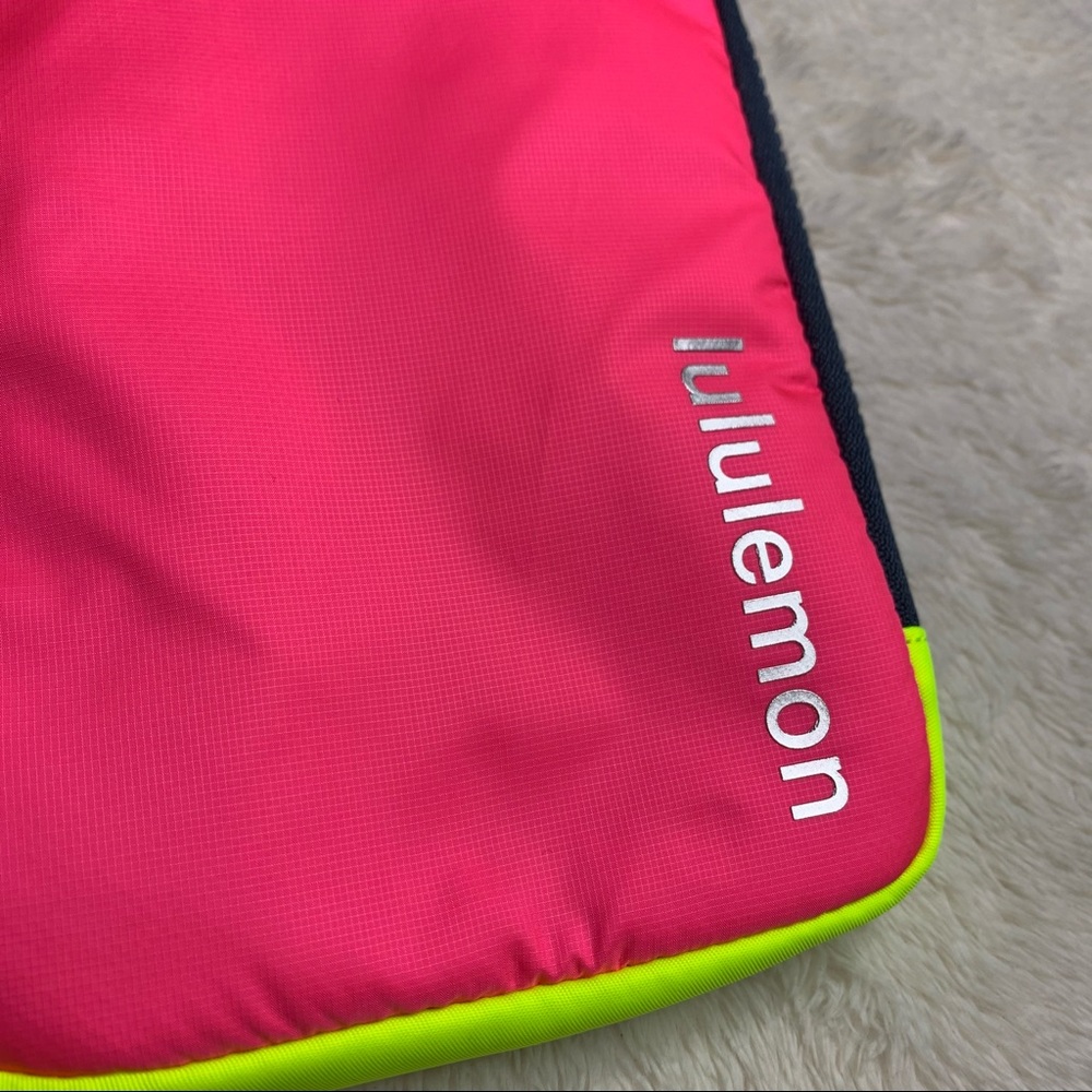 Lululemon Easy Access Crossbody Bag NWT - Picture 10 of 16